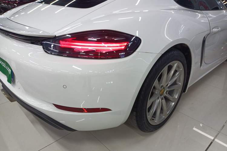 Used Porsche 718 2018 Cayman 2.0T Right Rear Taillight