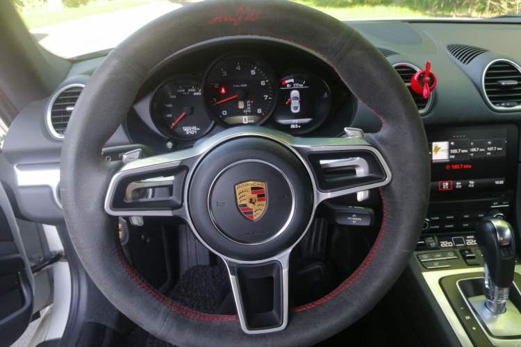 Used Porsche 718 2018 Cayman 2.0T Steering Wheel
