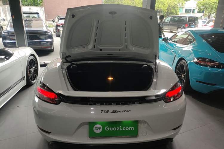 Used Porsche 718 2018 Boxster 2.0T Trunk