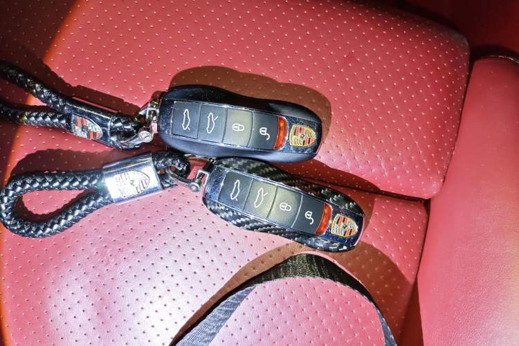 Used Porsche 718 2018 Cayman 2.0T Vehicle Key