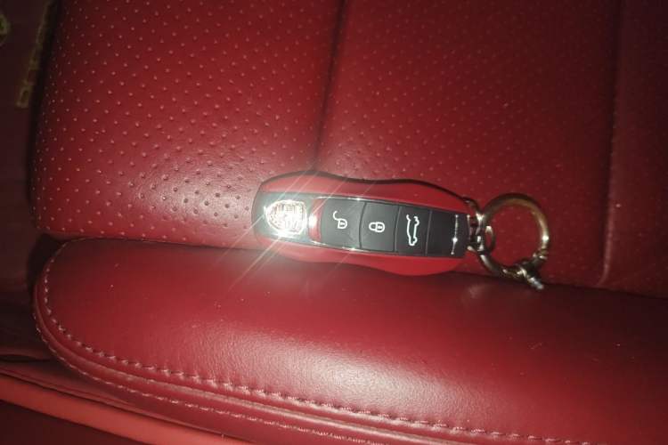 Used Porsche 718 2018 Cayman 2.0T Vehicle Key
