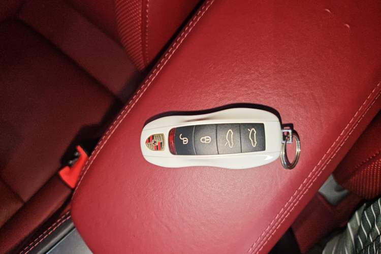 Used Porsche 718 2018 Cayman 2.0T Vehicle Key