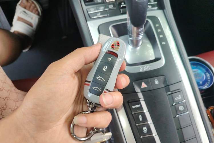 Used Porsche 718 2018 Cayman 2.0T Vehicle Key