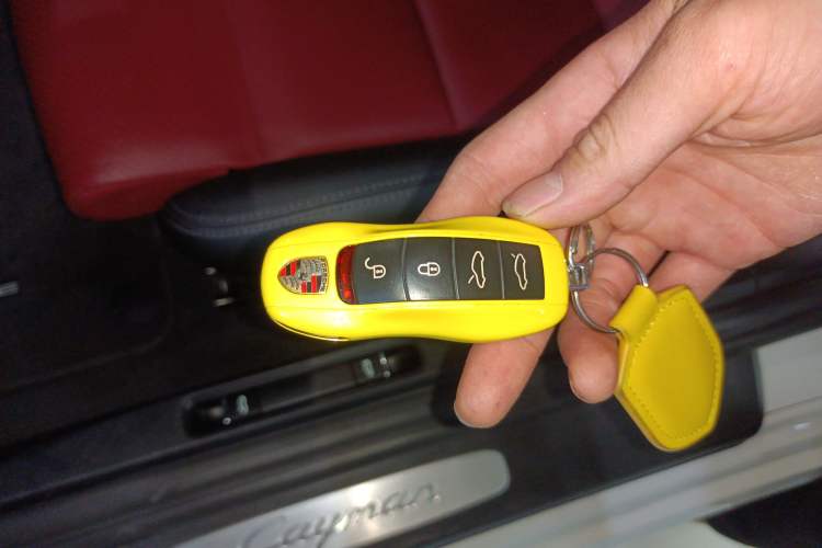 Used Porsche 718 2018 Cayman 2.0T Vehicle Key