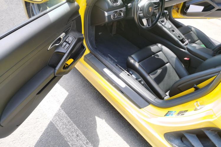 Used Porsche 718 2018 Boxster 2.0T Driver Seat