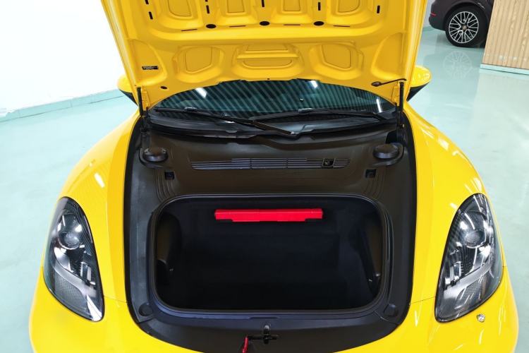 Used Porsche 718 2018 Boxster 2.0T Engine Bay