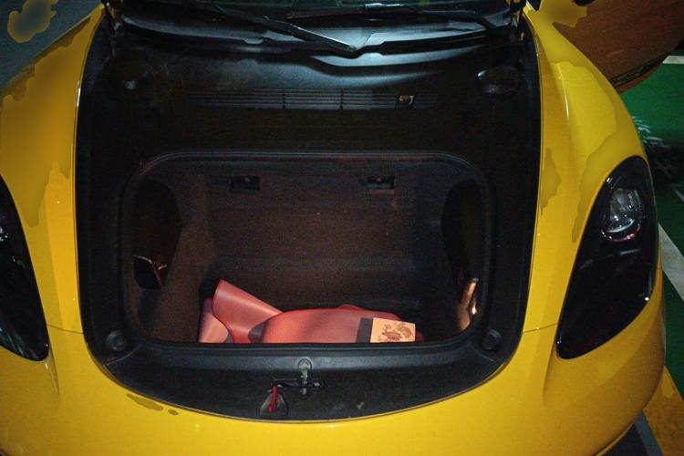 Used Porsche 718 2018 Cayman 2.0T Engine Bay