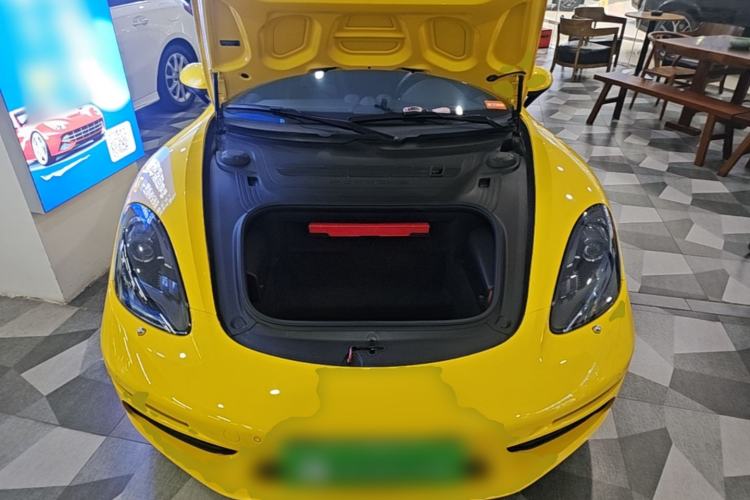Used Porsche 718 2018 Boxster 2.0T Engine Bay