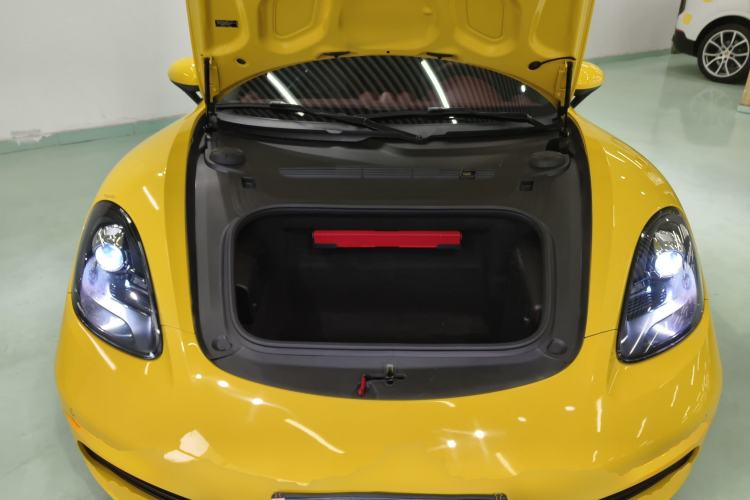 Used Porsche 718 2018 Boxster 2.0T Engine Bay