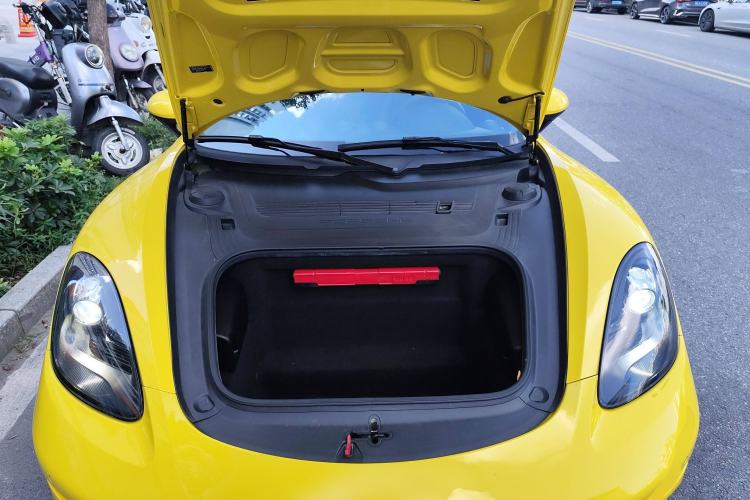 Used Porsche 718 2018 Boxster 2.0T Engine Bay