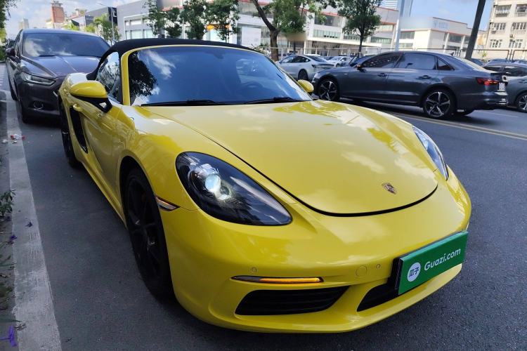 Used Porsche 718 2018 Boxster 2.0T Exterior 2