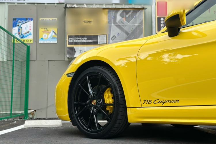 Used Porsche 718 2018 Cayman 2.0T Exterior 3