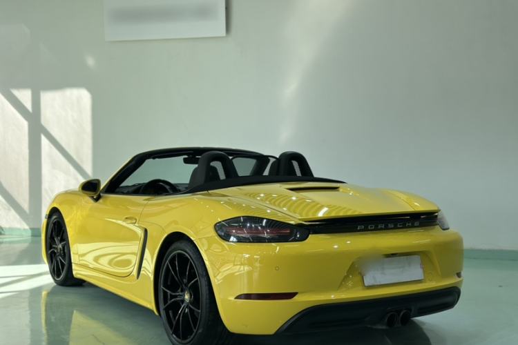 Used Porsche 718 2018 Boxster 2.0T Exterior 3