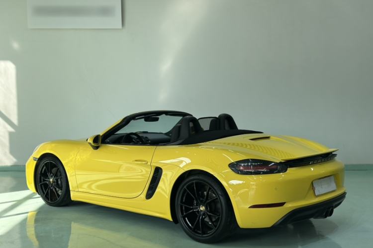 Used Porsche 718 2018 Boxster 2.0T Exterior 6