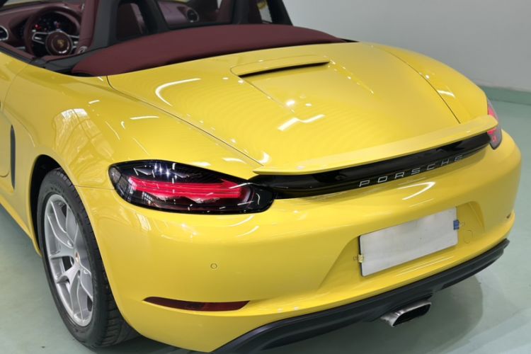 Used Porsche 718 2018 Boxster 2.0T Exterior 7