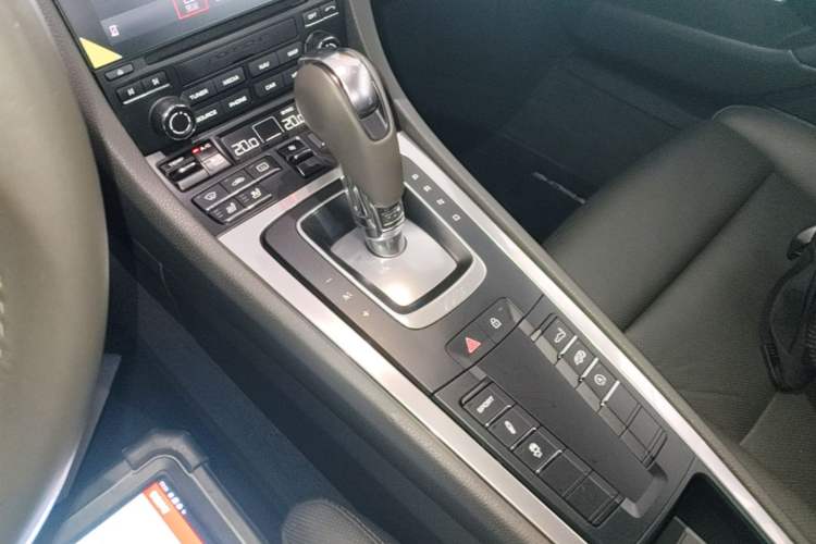 Used Porsche 718 2018 Cayman 2.0T Gear Lever
