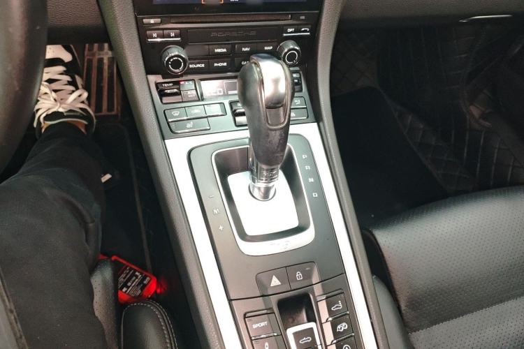 Used Porsche 718 2018 Boxster 2.0T Gear Lever