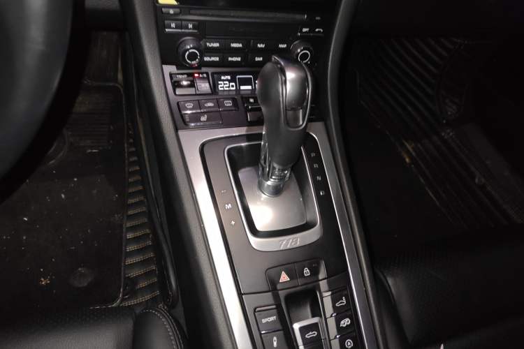 Used Porsche 718 2018 Boxster 2.0T Gear Lever