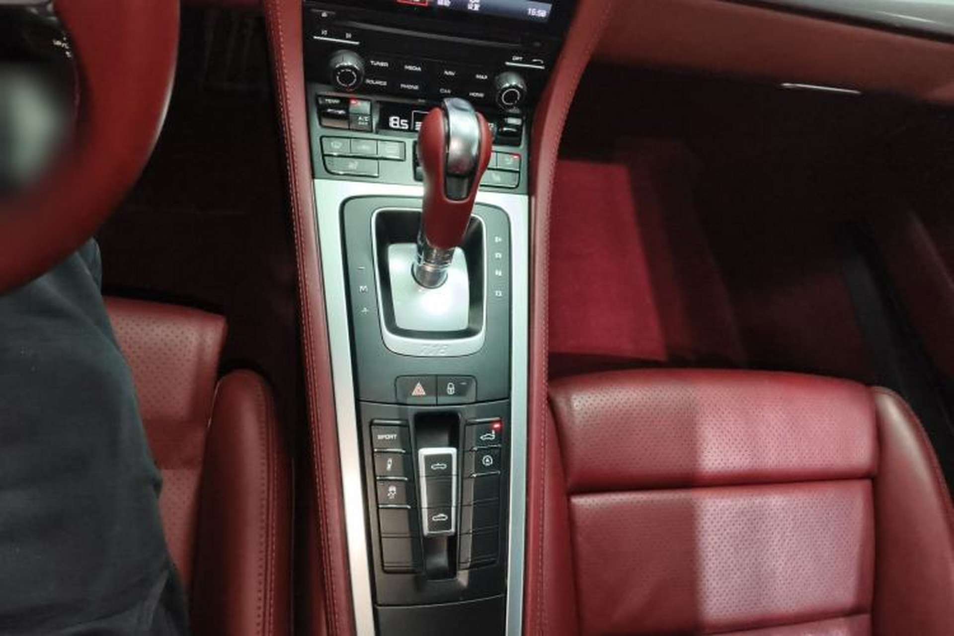 Used Porsche 718 2018 Boxster 2.0T Gear Lever