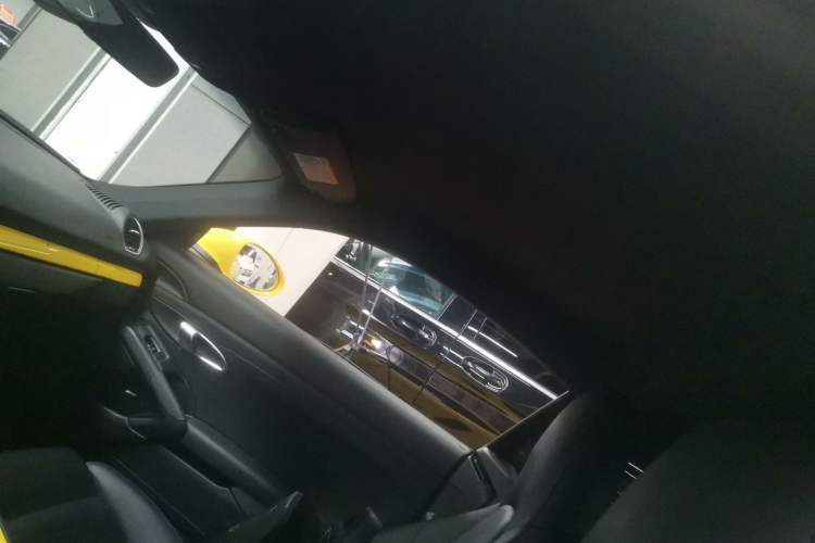 Used Porsche 718 2018 Cayman 2.0T Headliner