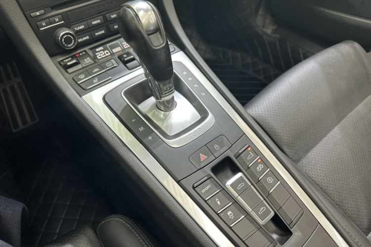 Used Porsche 718 2018 Boxster 2.0T Interior 2