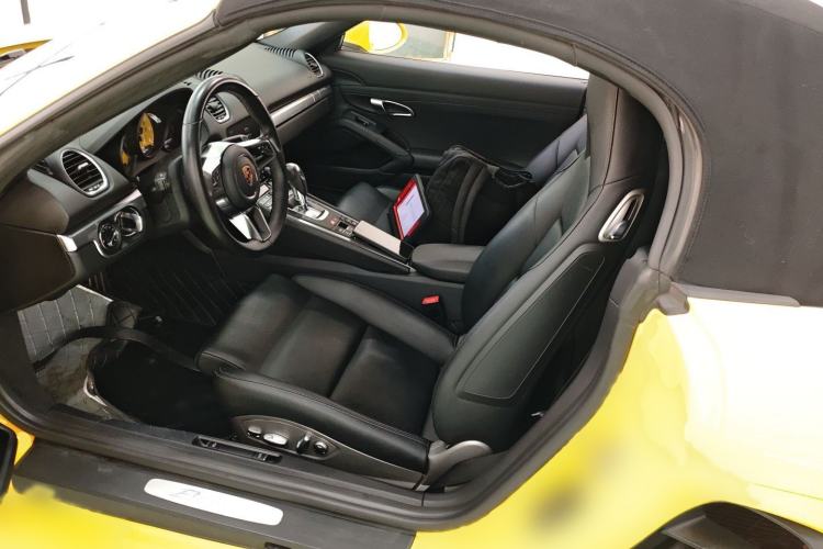 Used Porsche 718 2018 Boxster 2.0T Left Front Seat