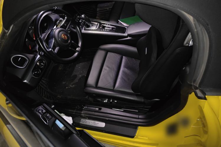 Used Porsche 718 2018 Boxster 2.0T Left Front Seat
