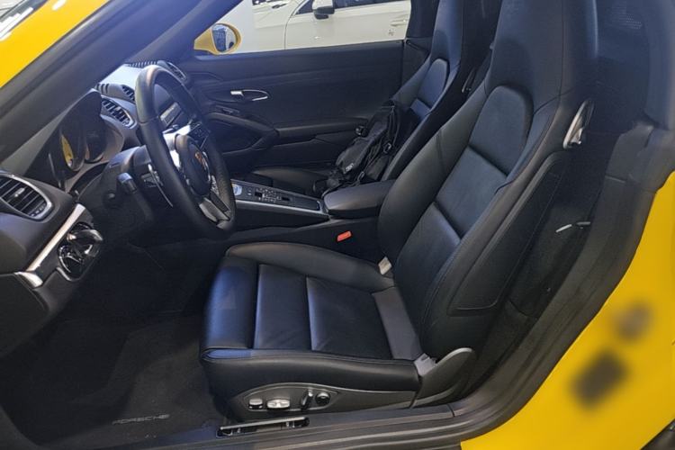 Used Porsche 718 2018 Boxster 2.0T Left Front Seat