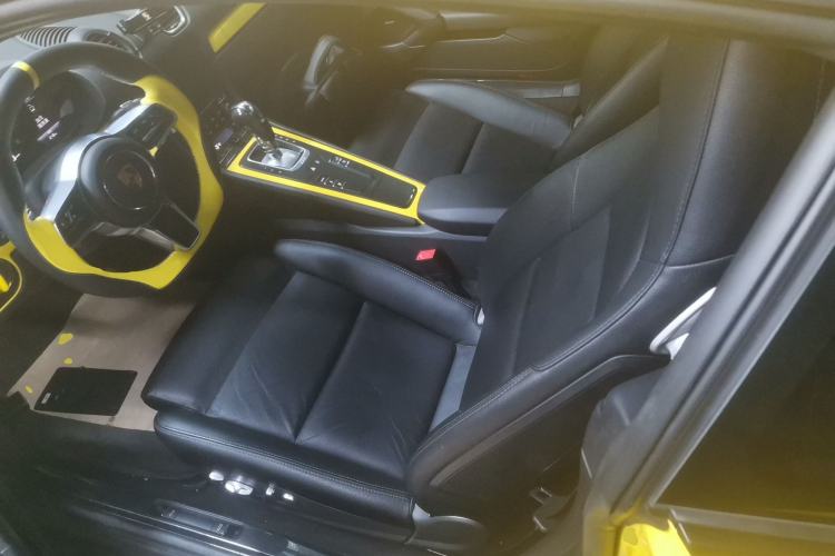Used Porsche 718 2018 Cayman 2.0T Left Rear Seat
