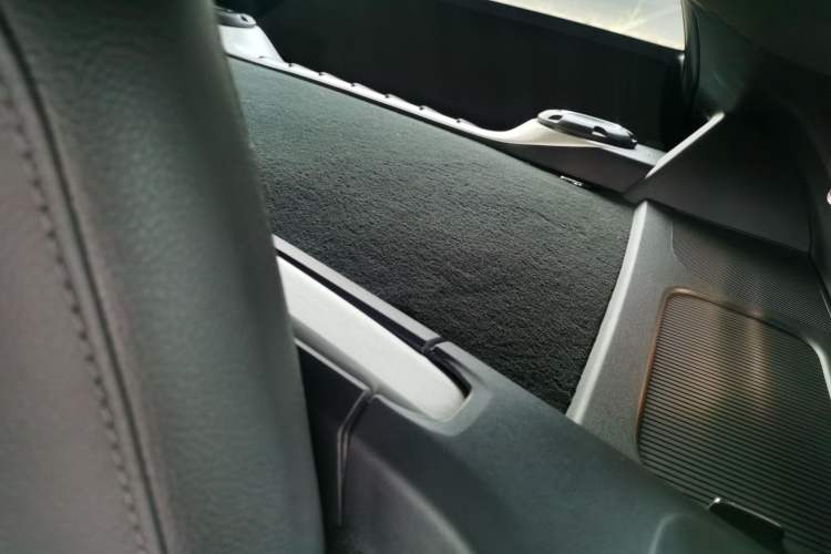 Used Porsche 718 2018 Cayman 2.0T Left Rear Seat