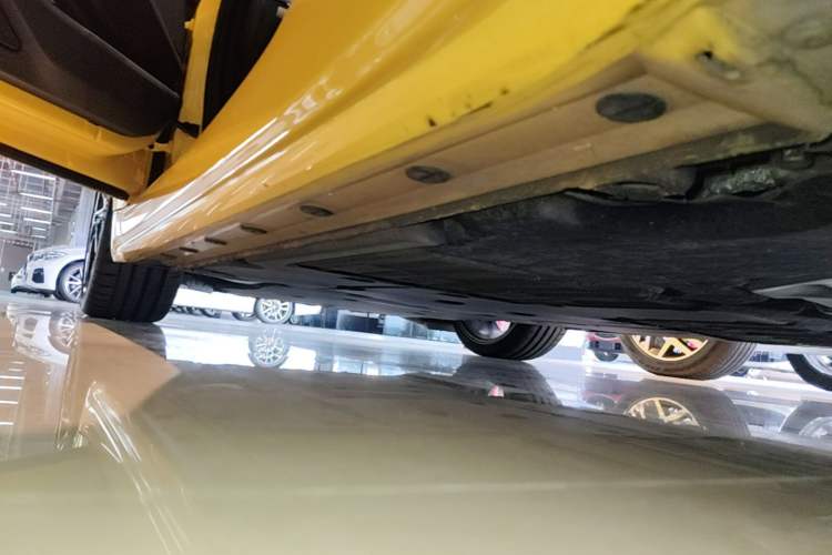 Used Porsche 718 2018 Cayman 2.0T Left Side Sill