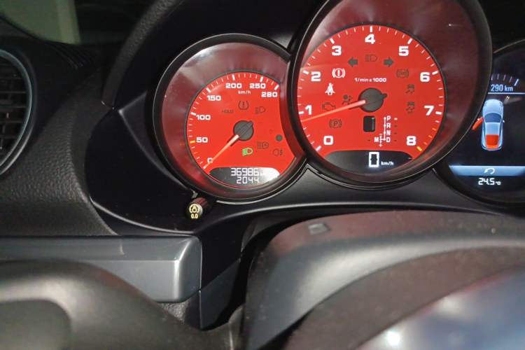 Used Porsche 718 2018 Cayman 2.0T Odometer Close Up