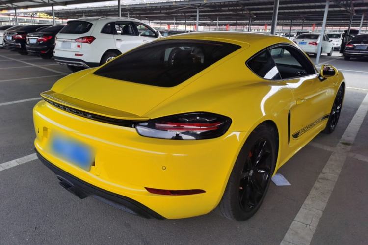 Used Porsche 718 2018 Cayman 2.0T Rear Right 45 Deg