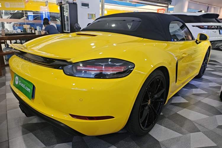 Used Porsche 718 2018 Boxster 2.0T Rear Right 45 Deg