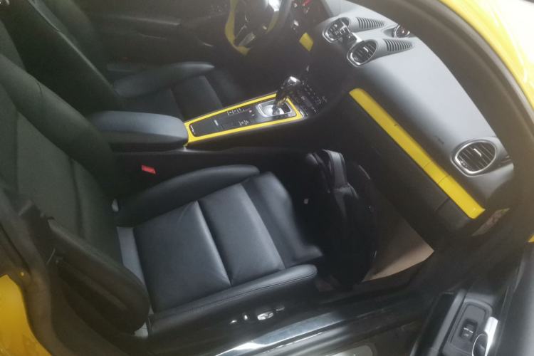Used Porsche 718 2018 Cayman 2.0T Right Front Seat