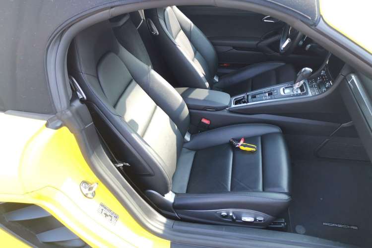Used Porsche 718 2018 Boxster 2.0T Right Front Seat