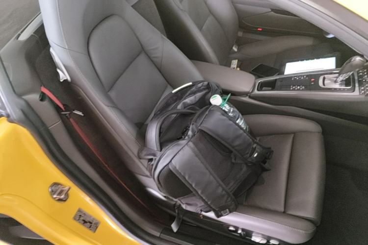 Used Porsche 718 2018 Cayman 2.0T Right Front Seat