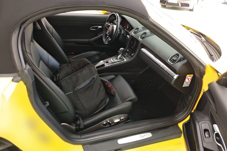 Used Porsche 718 2018 Boxster 2.0T Right Front Seat