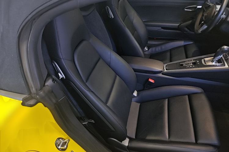 Used Porsche 718 2018 Boxster 2.0T Right Front Seat