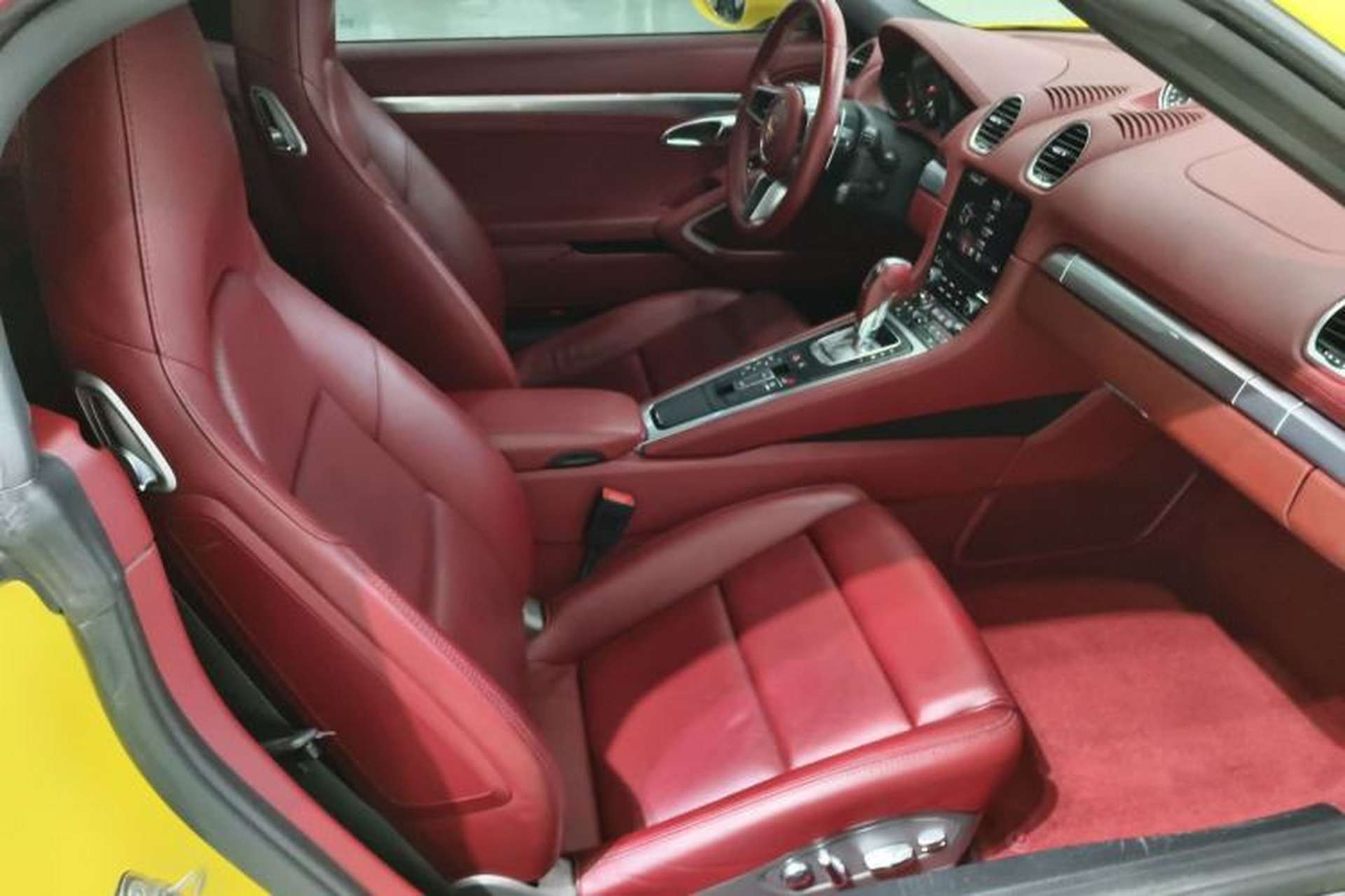 Used Porsche 718 2018 Boxster 2.0T Right Front Seat