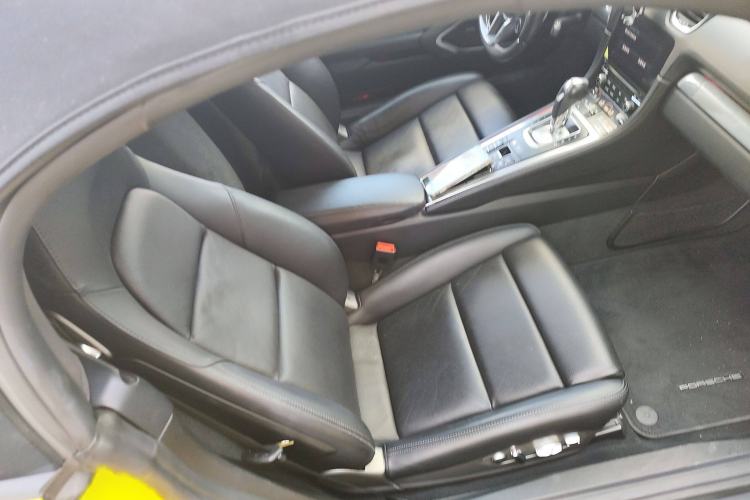 Used Porsche 718 2018 Boxster 2.0T Right Front Seat