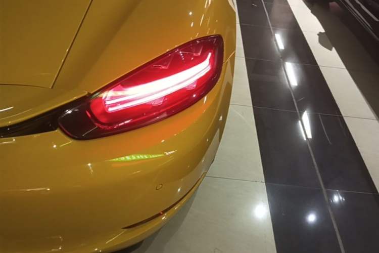 Used Porsche 718 2018 Cayman 2.0T Right Rear Taillight