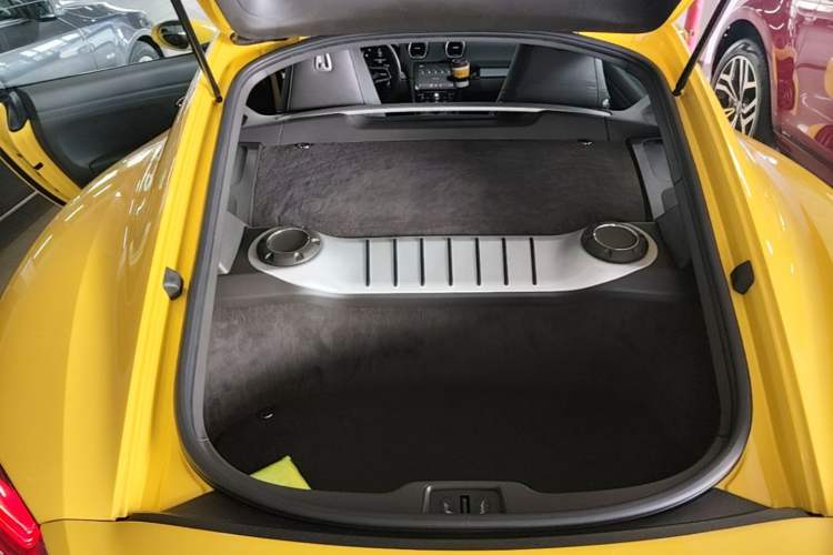 Used Porsche 718 2018 Cayman 2.0T Trunk