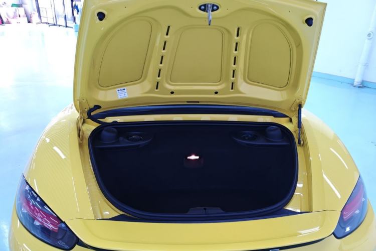 Used Porsche 718 2018 Boxster 2.0T Trunk