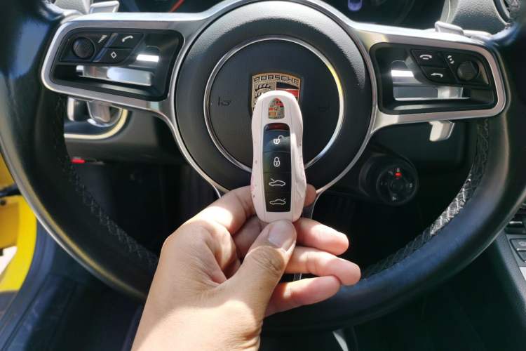 Used Porsche 718 2018 Boxster 2.0T Vehicle Key