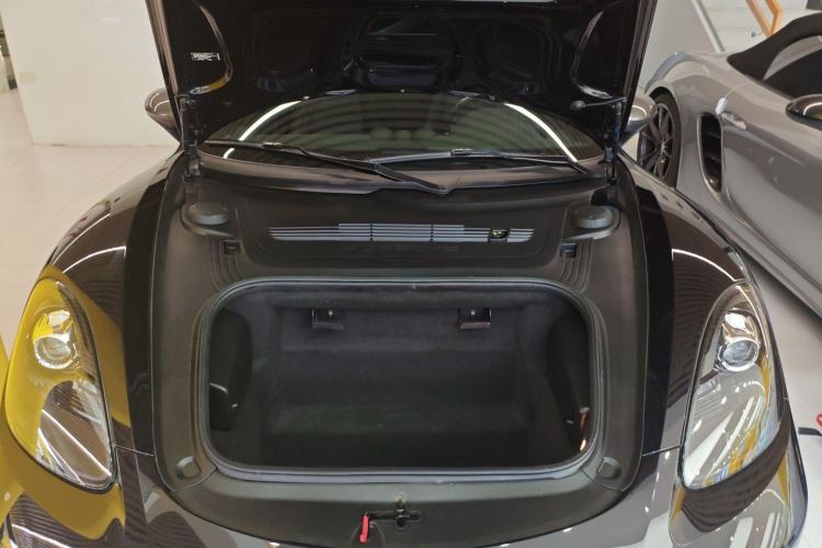 Used Porsche 718 2019 Boxster T 2.0T Engine Bay