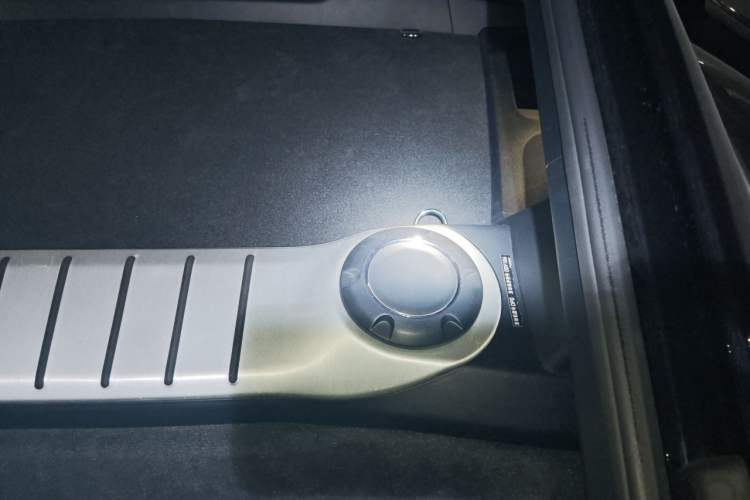 Used Porsche 718 2019 Cayman T 2.0T Engine Bay Left
