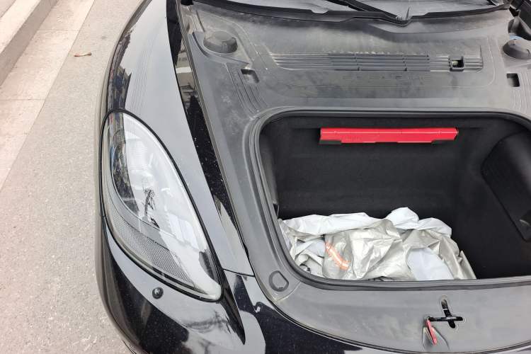 Used Porsche 718 2019 Boxster T 2.0T Engine Bay Right