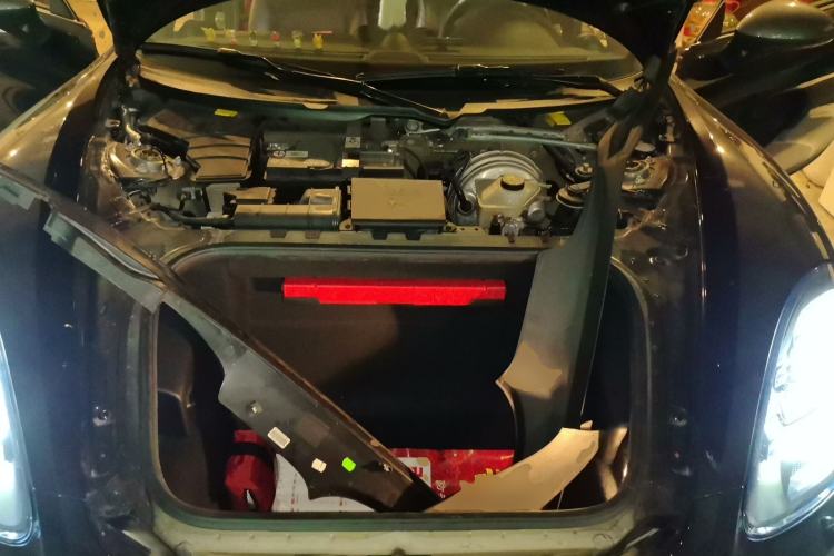 Used Porsche 718 2019 Cayman T 2.0T Engine Bay