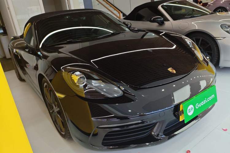 Used Porsche 718 2019 Boxster T 2.0T Exterior 2